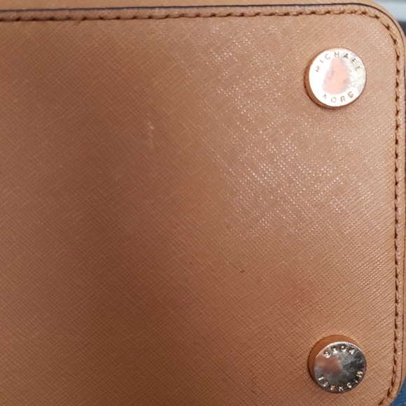 Michael Kors Savannah Purse - Picture 4 of 4